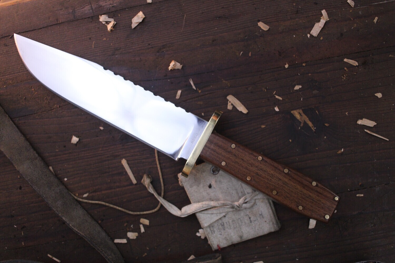 David Reed Backwoods Fighter 7&quot; Fixed Blade /Walnut &amp; Brass Double  guard / Satin D2