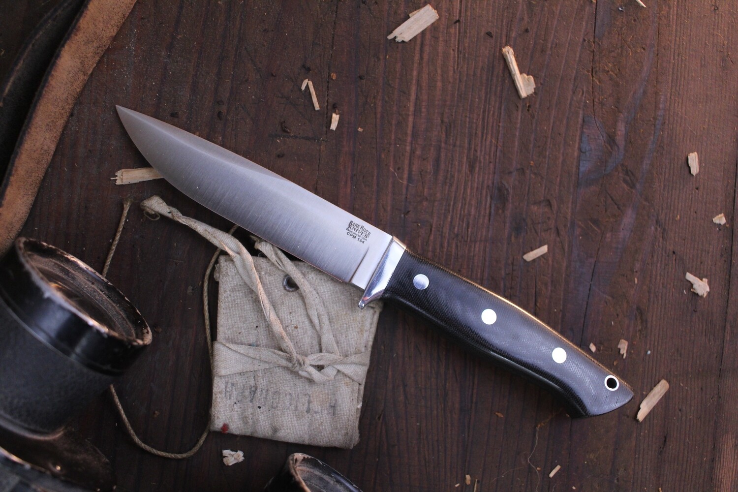 Bark River Knives Sandstorm  5” Fixed Blade / Black Canvas Micarta / Satin CPM-154 ( Pre Owned )