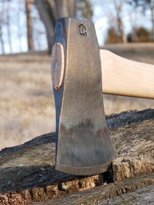 Council Tool - Flying Fox Woodsman Hatchet, 22" Hickory Handle (1.625lb)