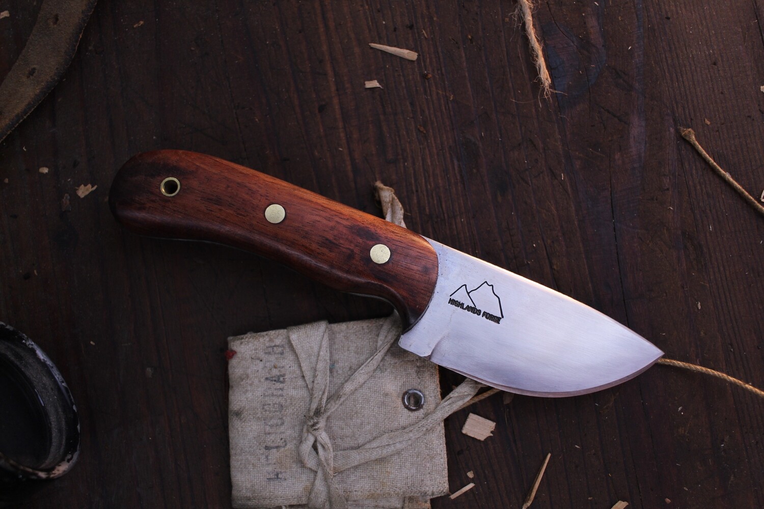 Highlands Forge 3&quot; Fixed Blade Skinner / Bubinga Wood  / Forged 1095