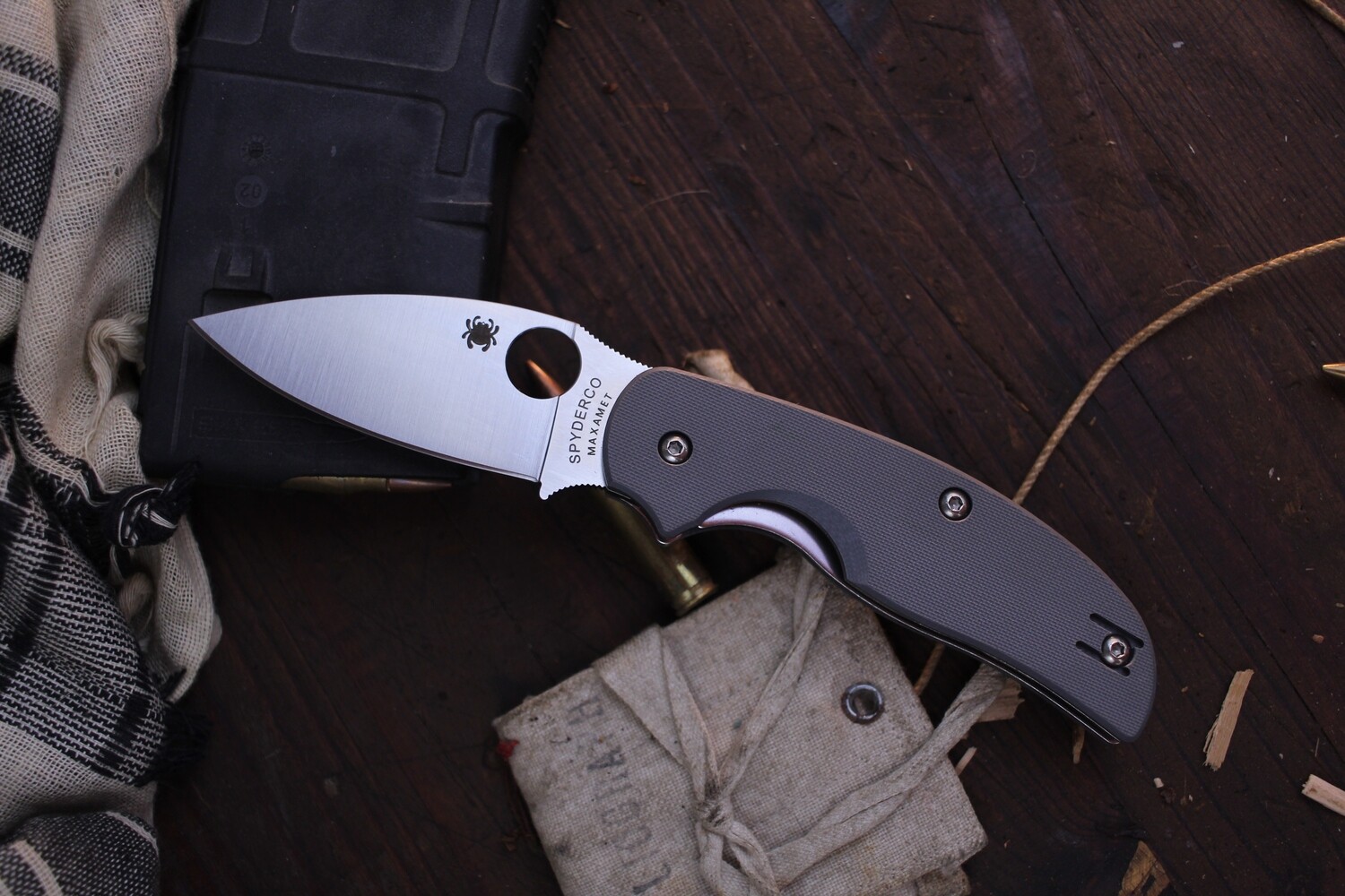 Spyderco Sage 1 3&quot; Linerlock Folder / Gray G-10 / Satin Maxemet