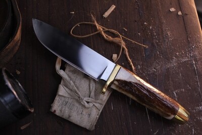 David Reed Groß Jager Messer 3.75&quot; Fixed Blade / Elk Antler &amp; Brass Single guard / Satin D2