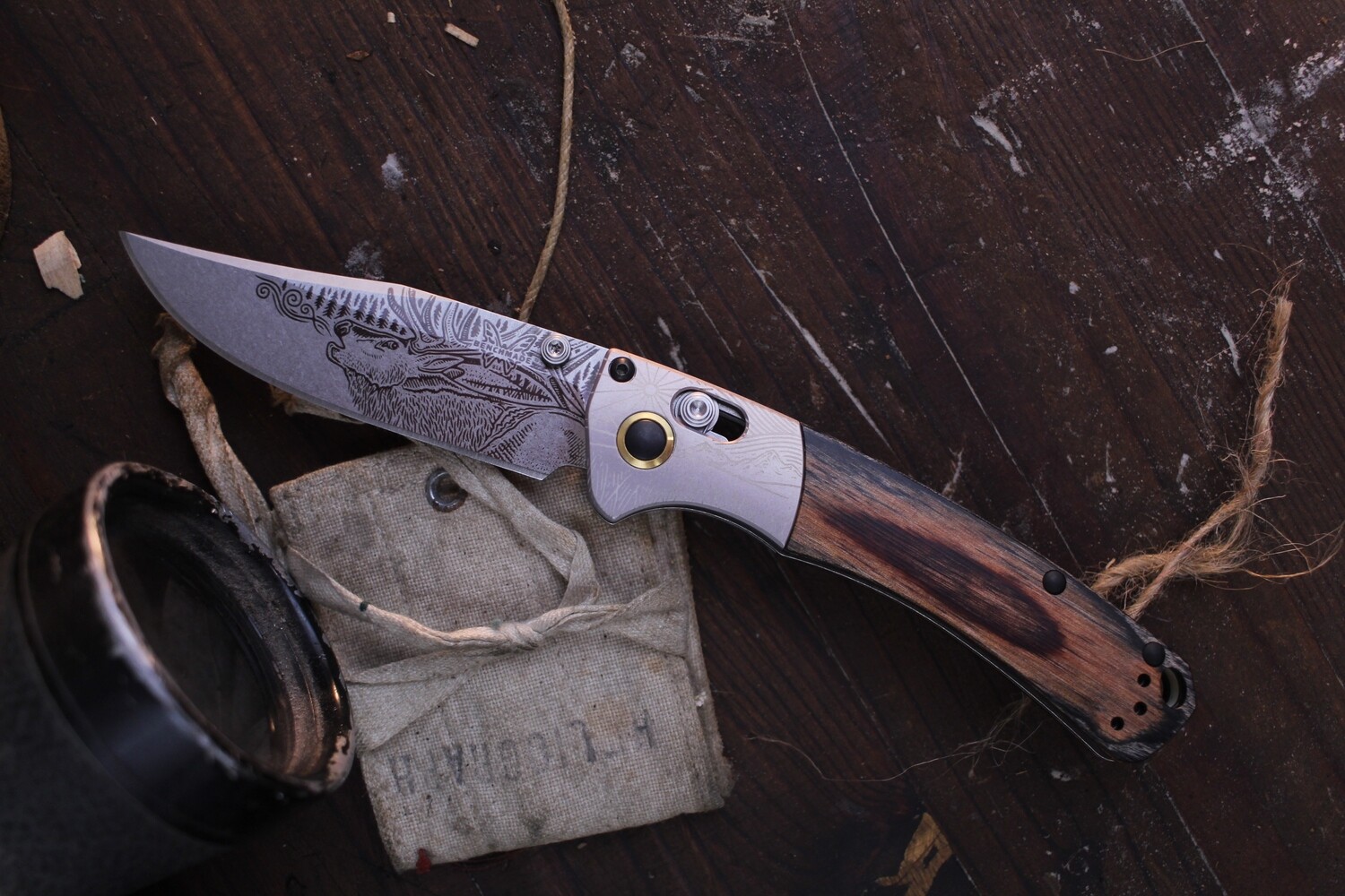 Benchmade Artist Series Mini Crooked River 3.4&quot; AXIS Lock Folder / Greyed Wood &amp; Engraved Bolster / Bull Elk Engraved S30V