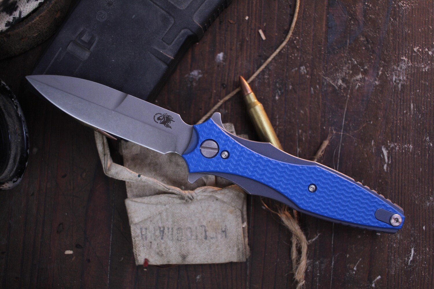 Hinderer Knives Maximus 3.5&quot; Bayonet Framelock Flipper / Blue G-10 &amp; Battle Blue Titanium / Working Finish 20CV ( Pre Owned )