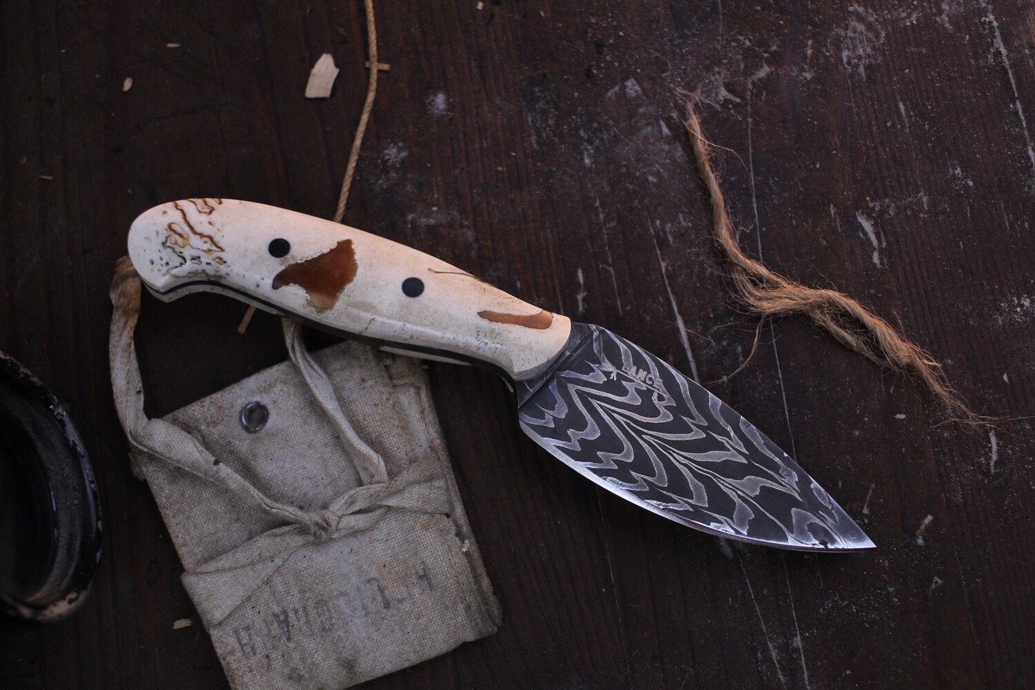 Lucas Lance &amp; Mark Couch 3.25&quot; Leaf Point Hunter / Mammoth Ivory / Alaskan Forged Damascus