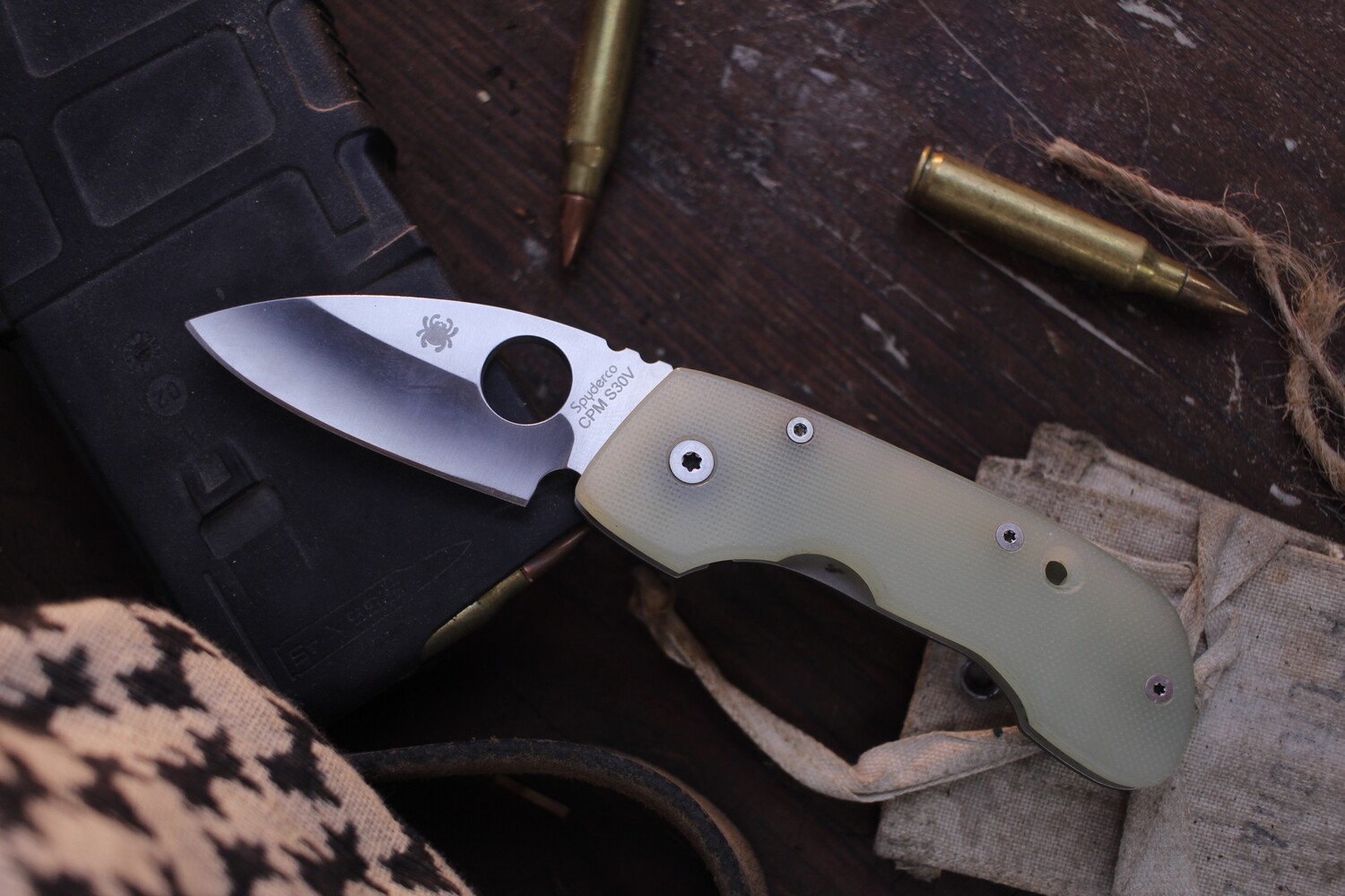 Spyderco Leafstorm 2.44&quot; Framelock Folder / Titanium &amp; Natural G-10 /  Satin S30V ( Pre Owned )
