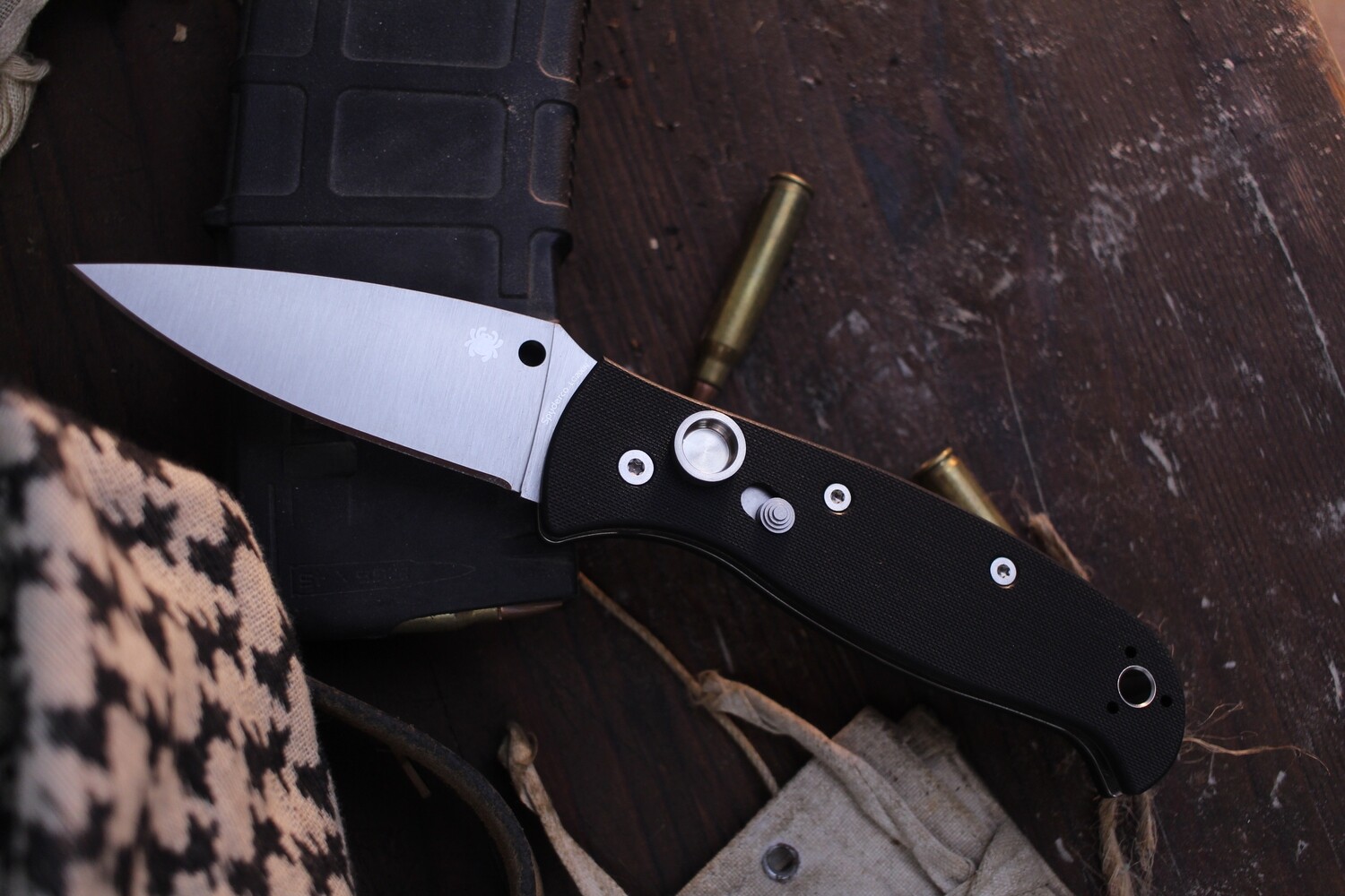 Spyderco Autonomy 2 3.5&quot; Auto Plunge Lock Folder / Black G-10 / Satin LC200N