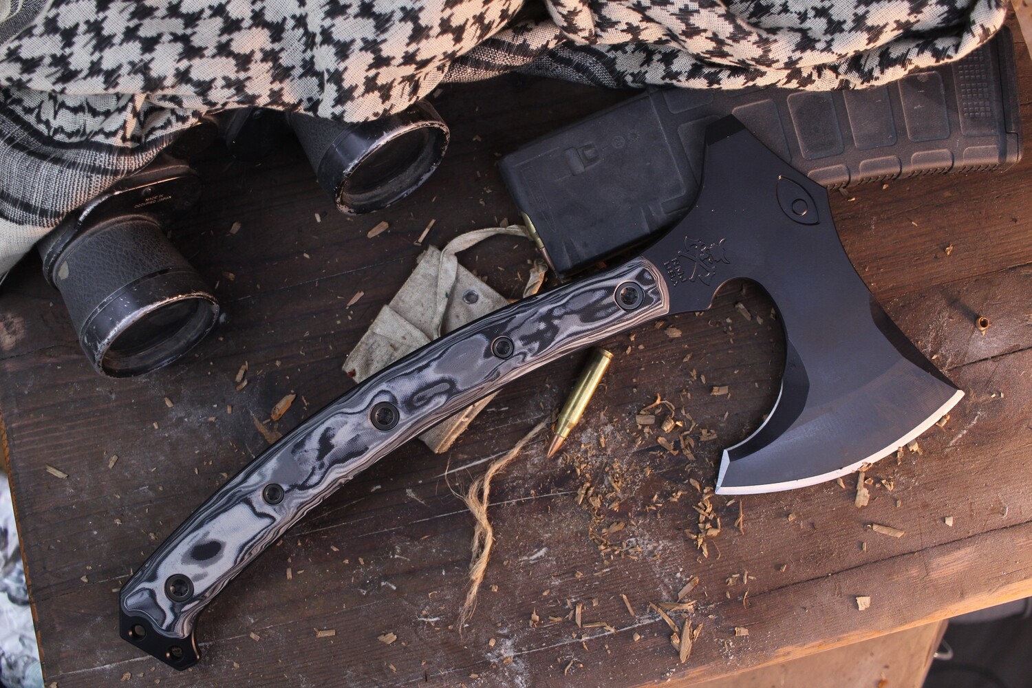 RMJ Tactical Berzerker Tomahawk / Urban Camo G10 / Black 80CRV2 ( Pre Owned )
