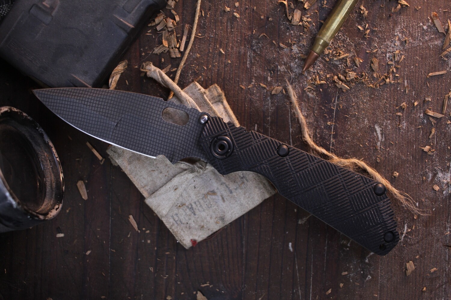 Strider Custom MSC SNG 3.5&quot; Framelock Folder / Cross Hatch G-10 &amp; Flamed Ti / Frag Pattern Nightmare Ground 20CV  ( Pre Owned )