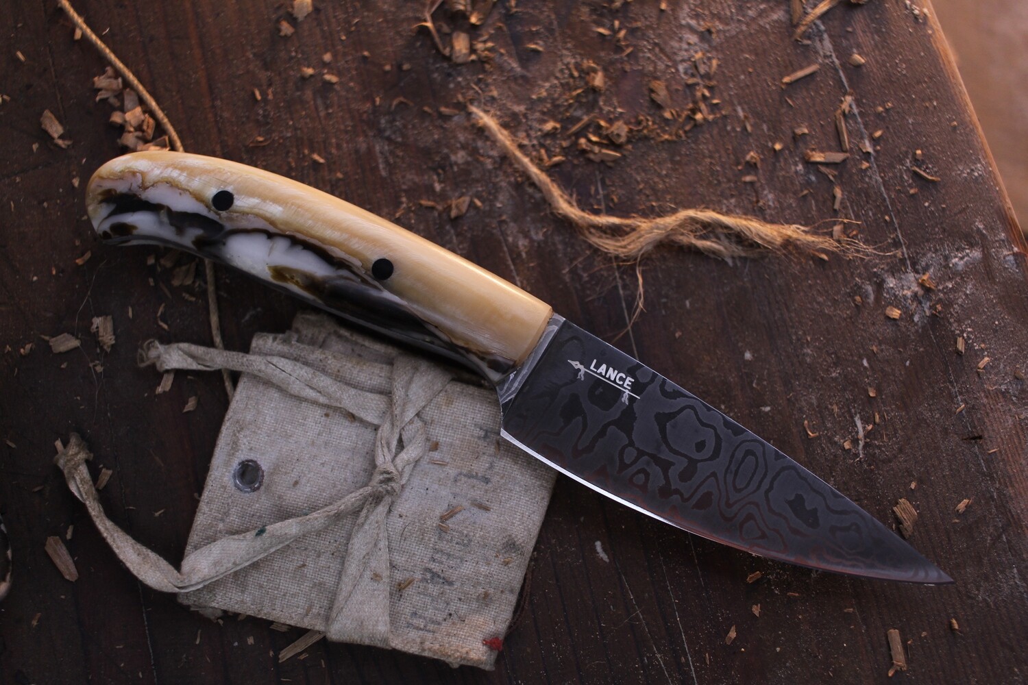 Lucas Lance &amp; Mark Couch 3.5&quot; Drop Point Hunter / Musk Ox Horn &amp; Swirl Epoxy / Alaskan Forged Damascus
