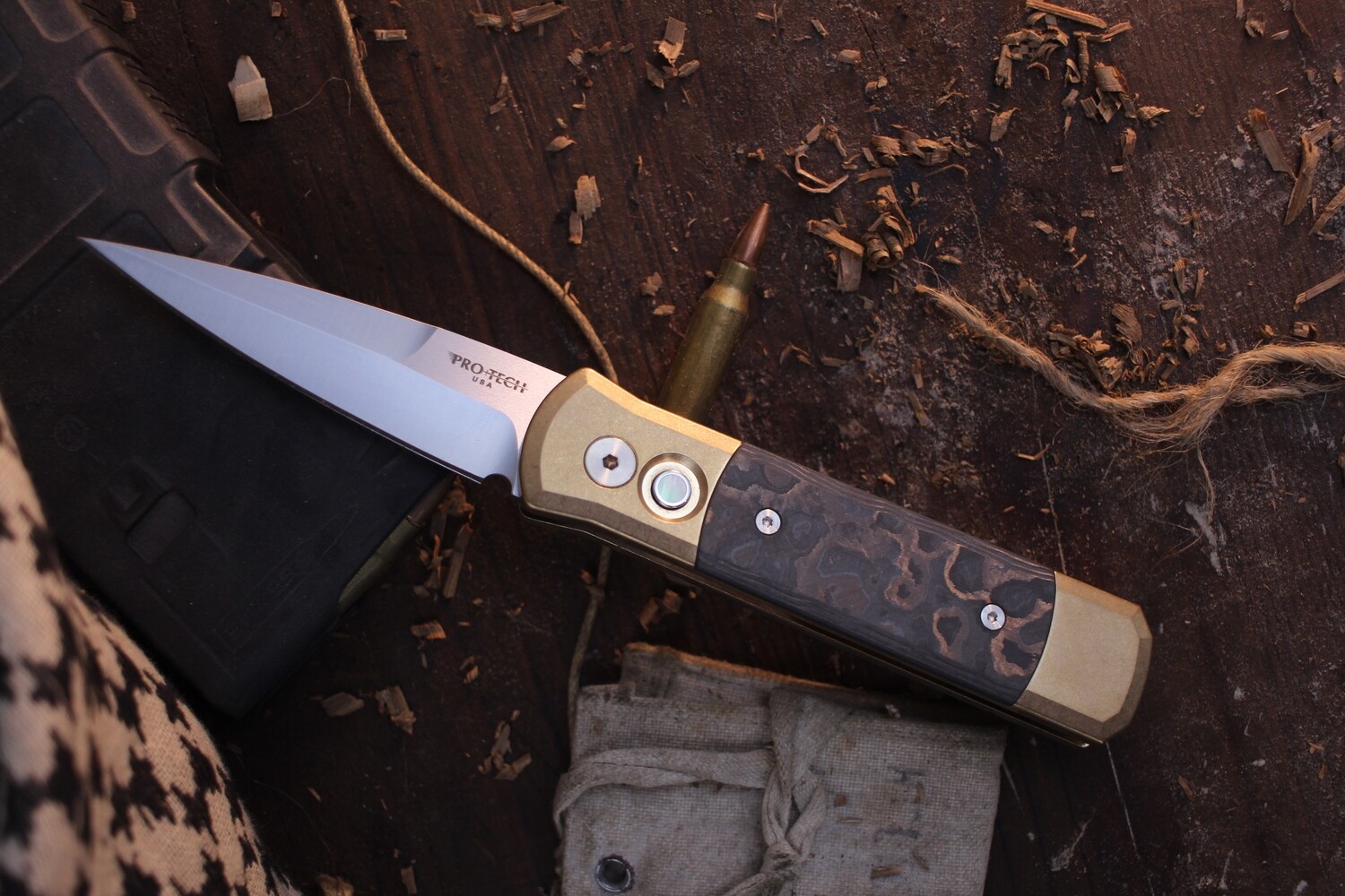 Pro-Tech Godson 3.15&quot; Automatic Buttonlock Folder / Bronzed Solid Aluminum &amp; Camo Fat Carbon Inlay / Satin 154CM