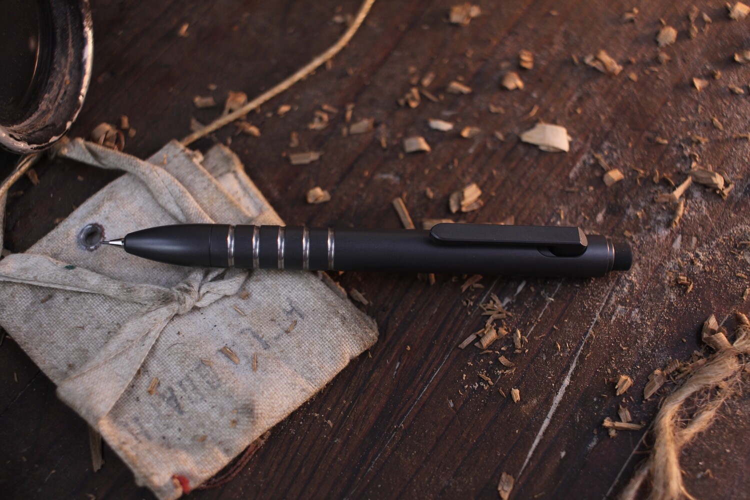 Urban Survival Gear TiScribe-Pencil  / Short 4.76” &amp; 26g / Dark Titanium