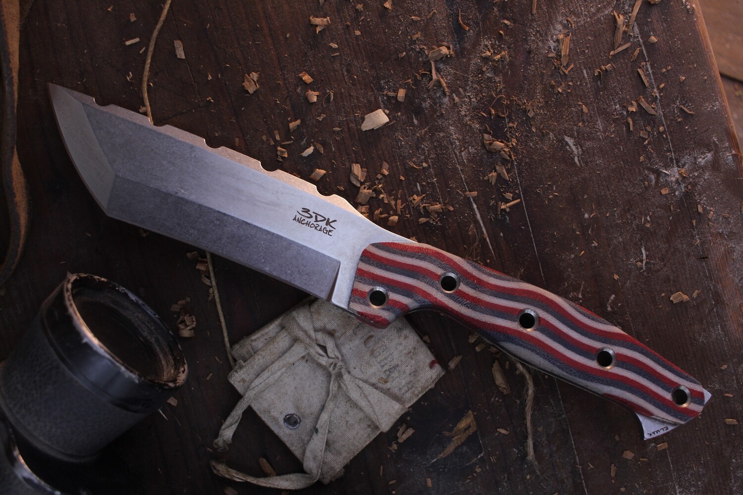 3DK Amuk &#39;Merica 6&quot; Fixed Tanto Point, Elmax Blade / Red-White-Blue Micarta