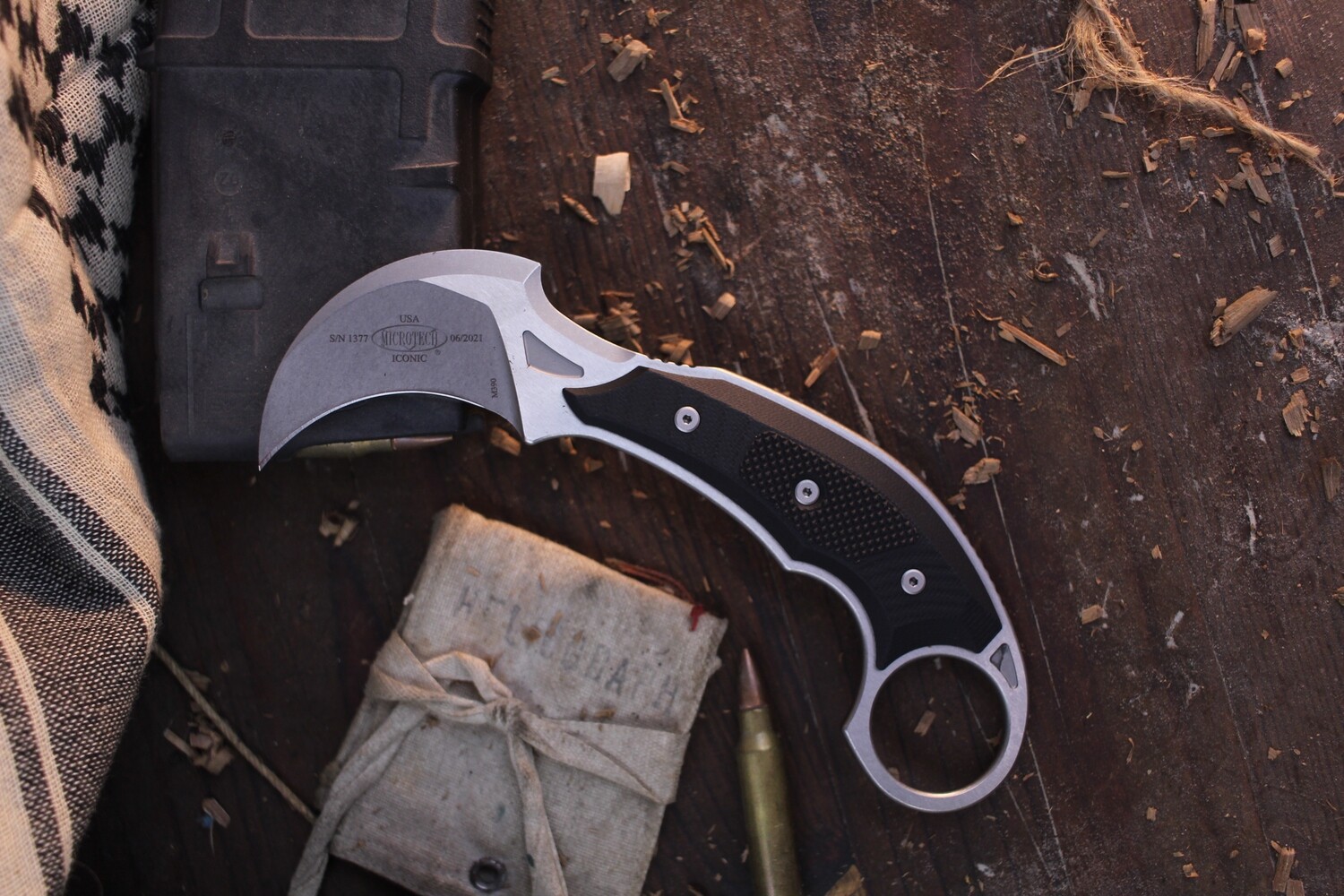 Microtech Bastinelli Creations Iconic 2.25&quot; Karambit / Stonewash / Right Hand Carry / Black Kydex ( Pre Owned )