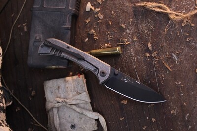 Half Face Blades Cav 3" Folding Knife / Blue Shred Carbon Fiber & Titanium / Black S45VN ( Pre Owned )