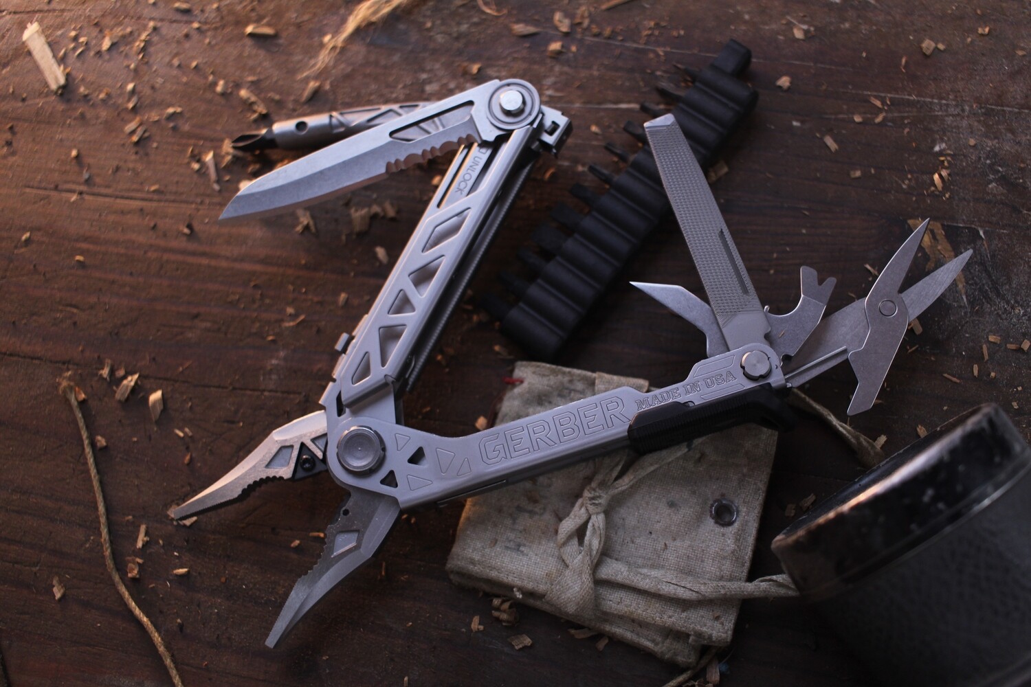 Gerber Center Drive Plus Multi-Tool / Bit Set &amp; Leather Sheath