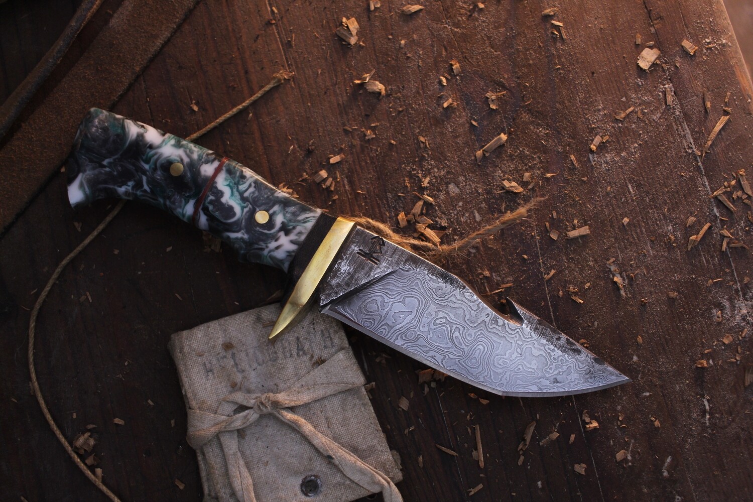 Barrett Knives Haines Hunter 4.25” Fixed Blade / Swirl Epoxy & Brass Guard / Alaskan Forged Damascus With Gut Hook