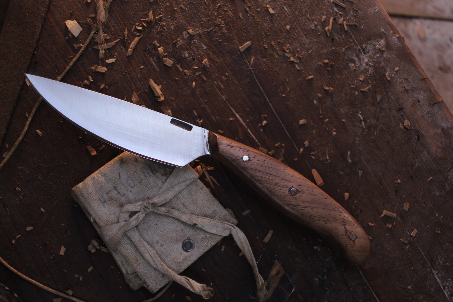 Mark Couch 4” Utility / Walnut / Alaskan Forged Satin 52100
