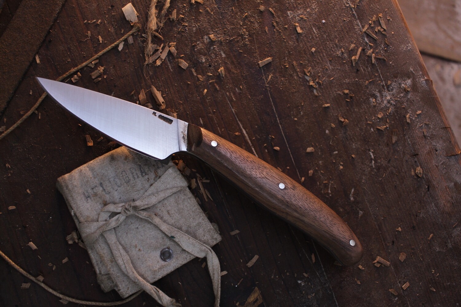 Mark Couch 3.25” Utility / Walnut / Alaskan Forged Satin 52100