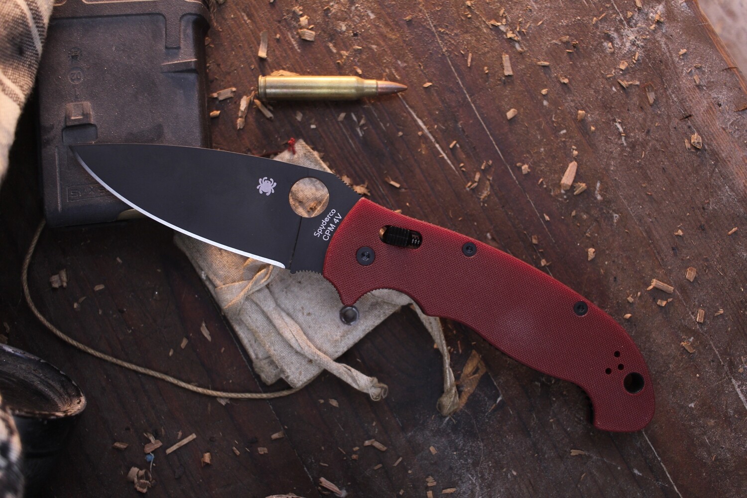 Spyderco Manix 2 XL 3.88&quot; Folder / Red G10 / DLC 4V ( Pre Owned)