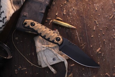 Half Face Blade Featherlight 3.35” Fixed Blade / Rocky Mountain Pattern Black & Tan G-10 / Black Cerakote S35VN