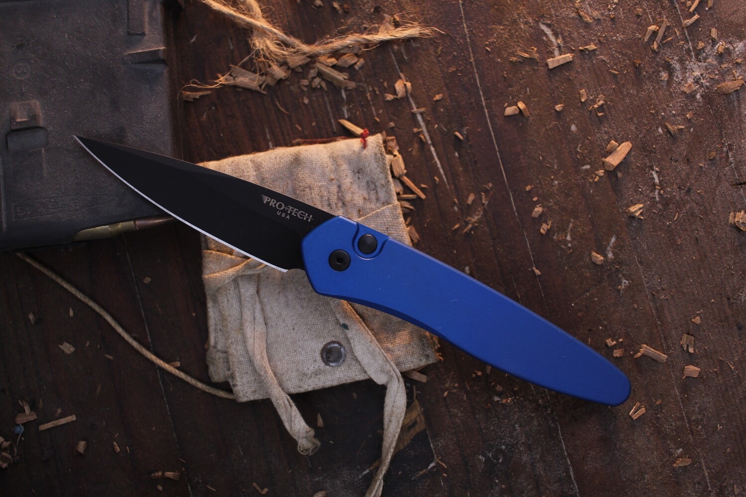 Pro-Tech Newport 3&quot; Automatic Folder / Blue Aluminum / Black S35VN