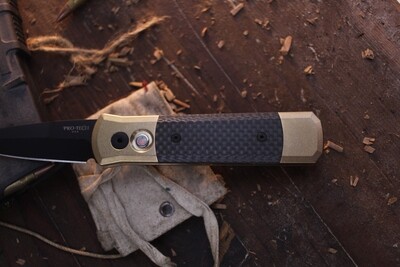 Pro-Tech Godson 3.15" Automatic Folder / Bronze With Carbon Fiber Inlays / Black 154CM