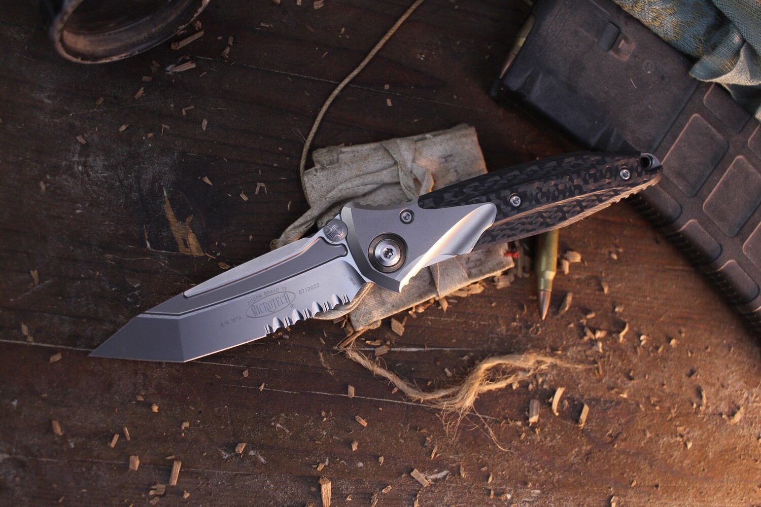 Microtech SOCOM Bravo 4&quot; T/E Framelock Folder  / Titanium &amp; Carbon Fiber / Bead Blasted Partially Serrated M390 ( Pre Owned 