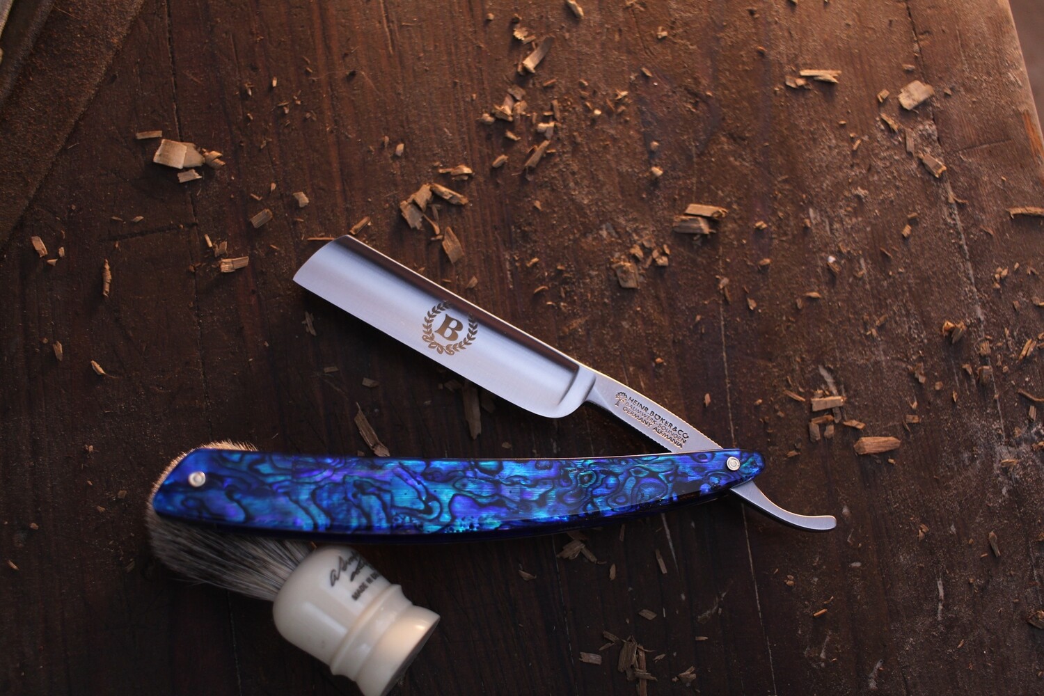 Boker Blue Shell 5/8&quot; French Point Straight Razor / Blue Paua Shell / O1 Carbon Steel ( Discontinued )