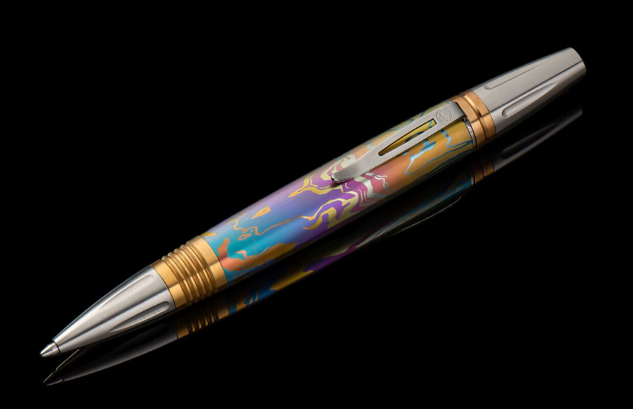 William Henry Studio Caribe 8 5.12&quot; Executive Twist Pen / Flame Anodized Titanium &amp; Brass