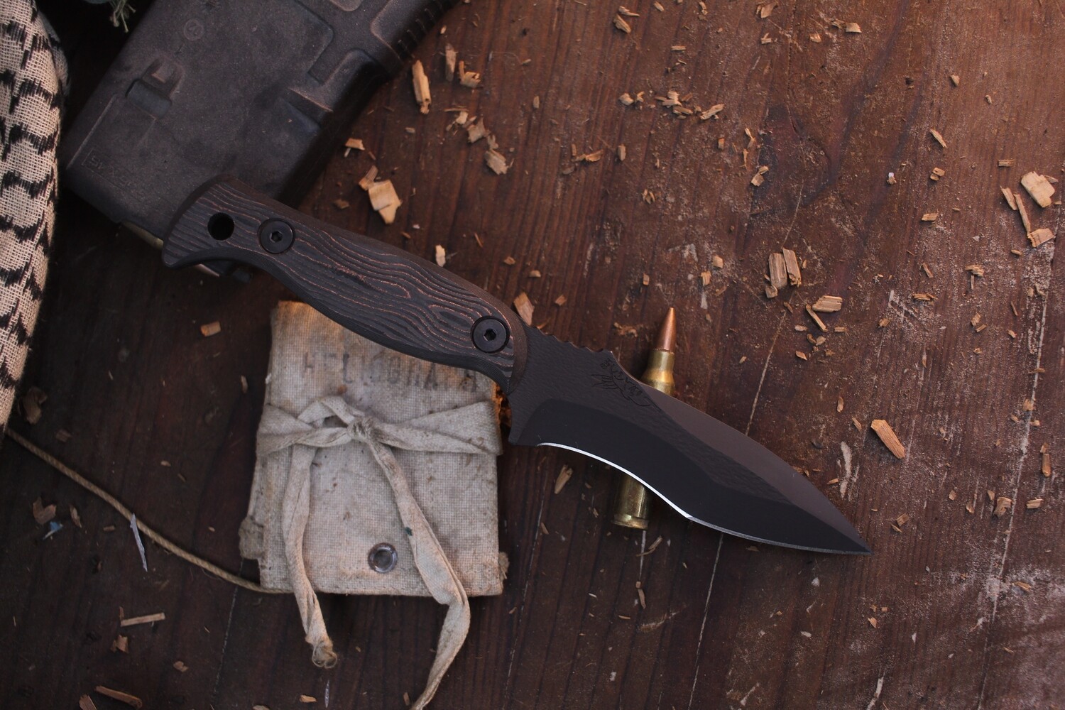 Half Face Blade Extremis 3.5” Fixed Blade / Copper Camo Carbon Fiber / Armor Black Cerakote S35VN