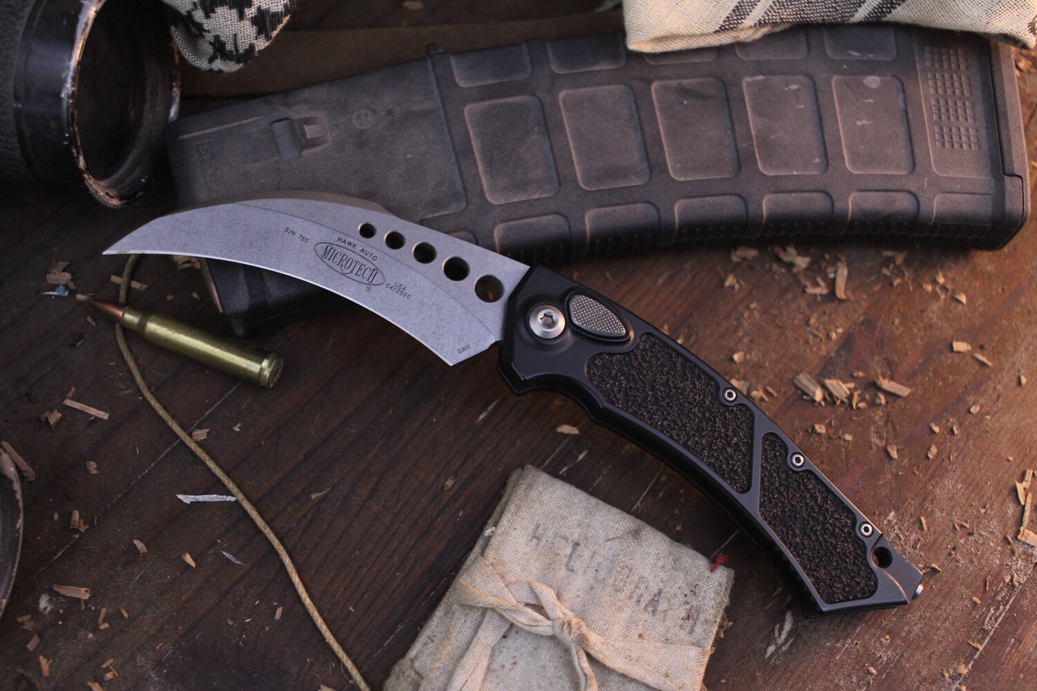 Microtech Hawk Auto 3.95&quot; Automatic Karambit / Black Aluminum &amp; Grip Inlay / Stonewashed Elmax ( Pre Owned )