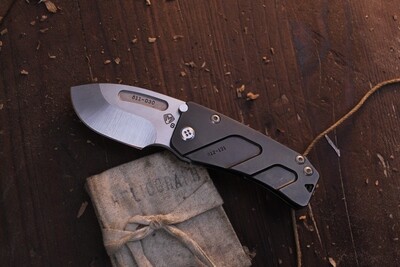 Medford Knife and Tool (MKT) Hunden 2.25” Frame Lock Folder / Black PVD Titanium / Stonewashed S35VN ( Pre Owned )