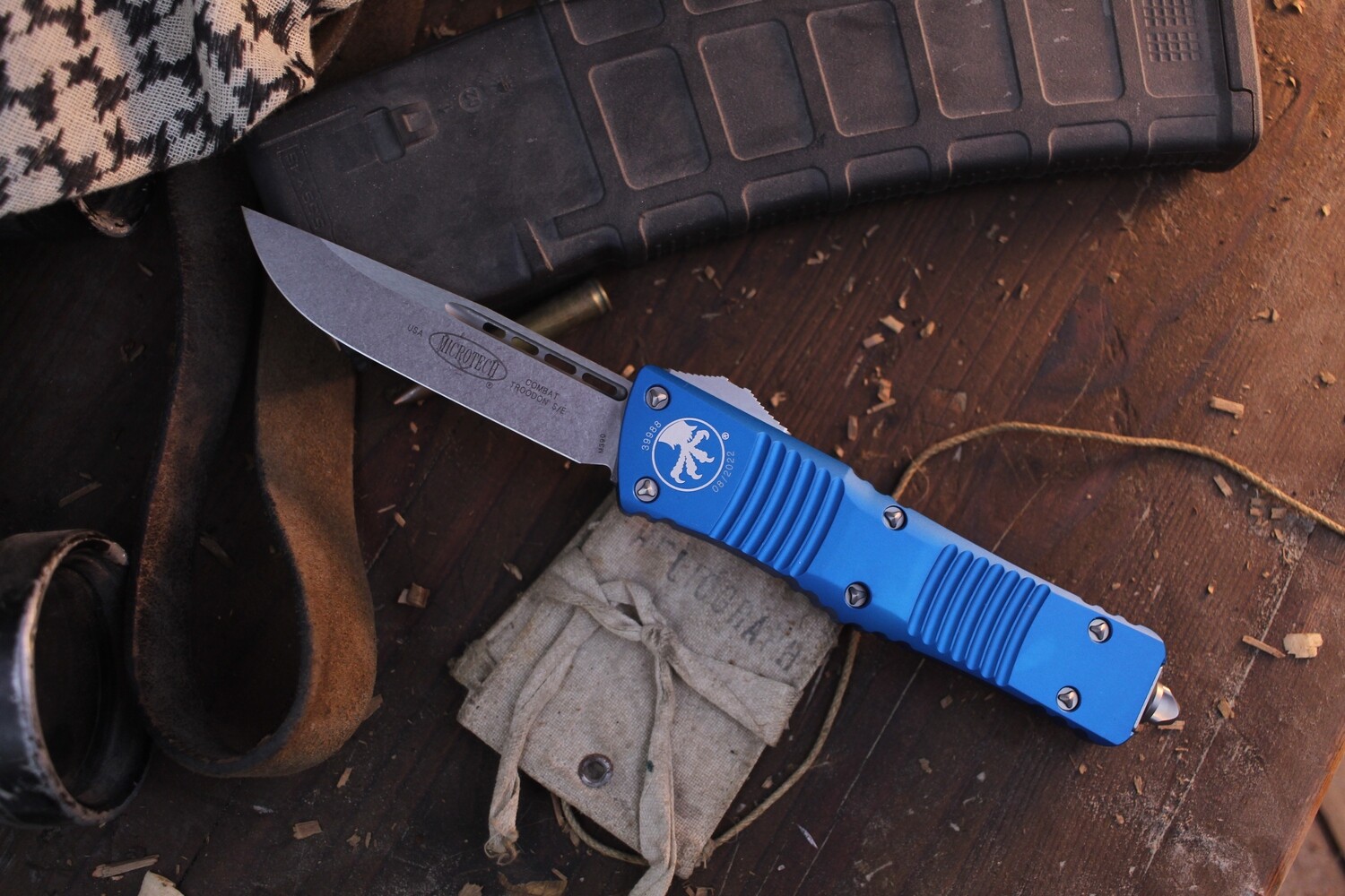 Microtech Combat Troodon S/E 3.8” OTF Auto / Blue Aluminum / Stonewashed