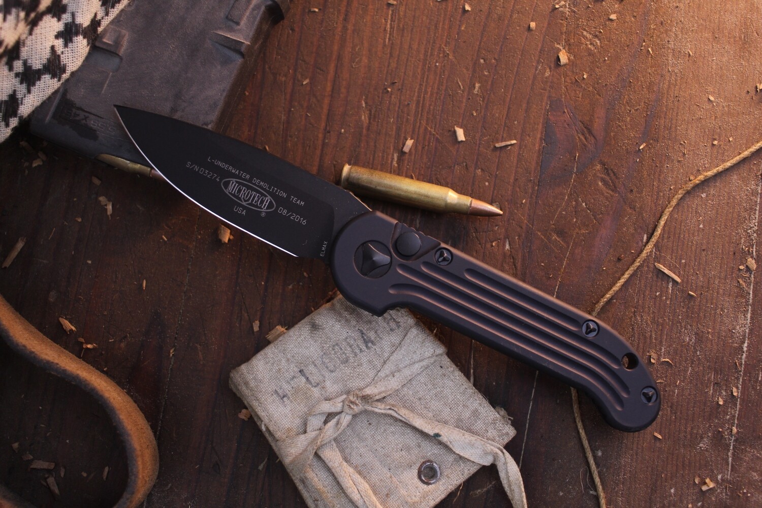 Microtech L.U.D.T. 3.375&quot; Automatic Plunge Lock Folder / Black Aluminum &amp; Hardware / Black Elmax ( Pre Owned )