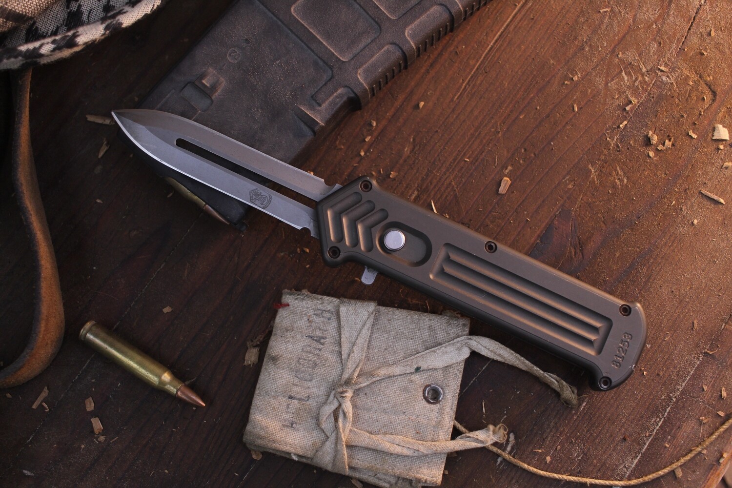 Rob Dalton Combat Cutlery Cupid 3.25&quot; OTF Knife / Green Aluminum / D/E Stainless ( Pre Owned )