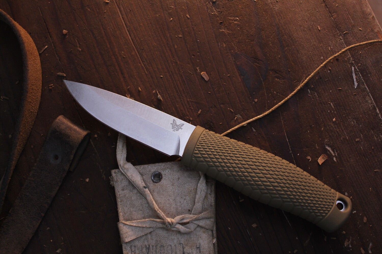 Benchmade Puukko 3.75&quot; Fixed Blade Knife / Green Santoprene / Satin 3V ( Pre Owned )