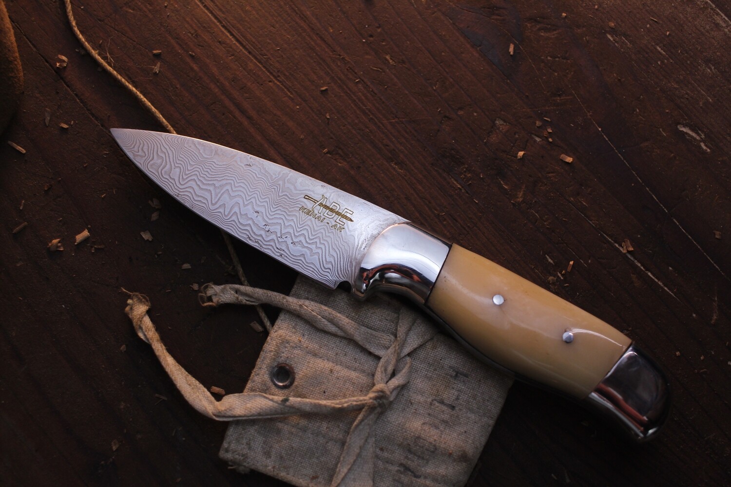 Abe Knives Moose Hunter 3.9" Fixed Blade / Moose Bone / 1084 & 15N20 90 Layer Damascus