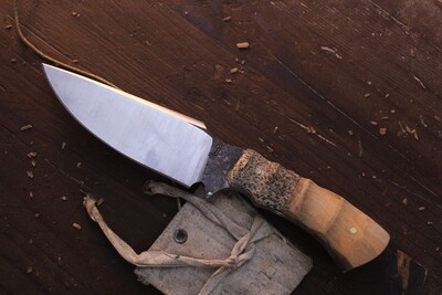 Barrett Knives Haines Hunter 4.25” Fixed Blade / Maple & Whale Bone / Satin Alaskan Forged 1095