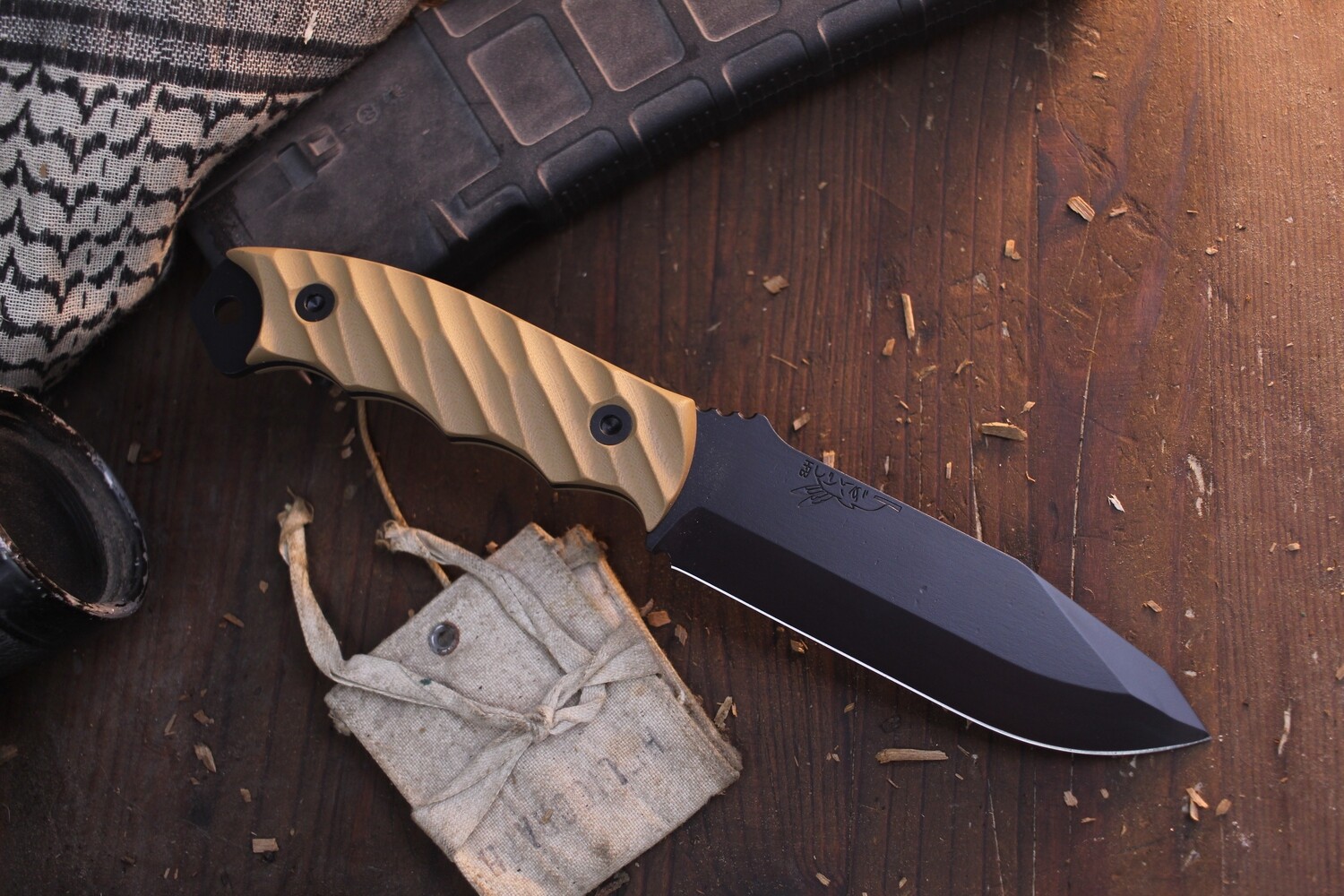 Half Face Blade Disaster Breacher 4.7” Fixed Blade / Coyote Tan G-10 / Elite Black Cerakote CPM-3V