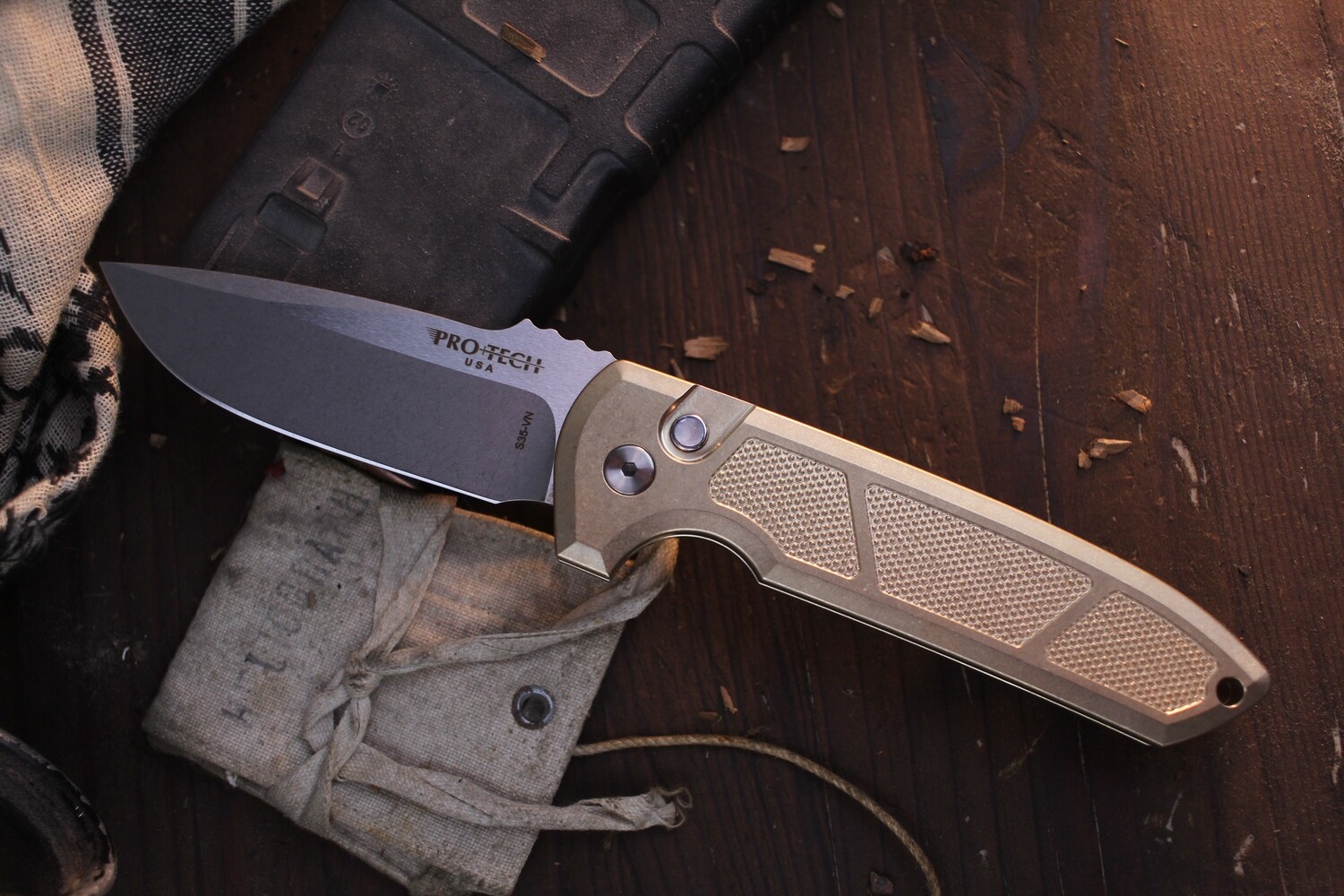 Pro-Tech Custom Les George Rockeye 3.375&quot; AUTO Folder / Textured Bronze Aluminum &amp; Mother of Pearl Button / Stonewashed S35VN