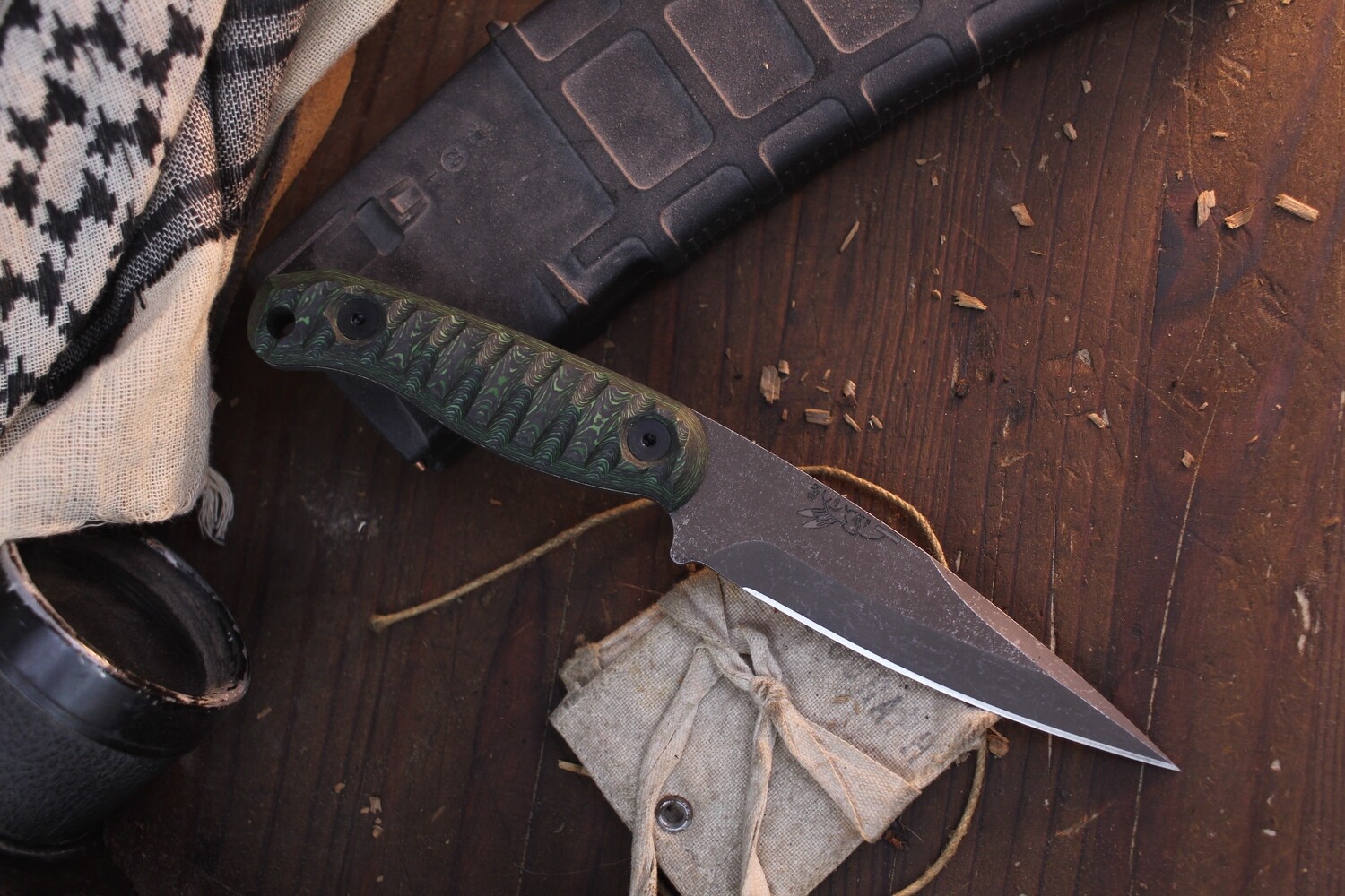 Half Face Blade Ryu 4.125” Fixed Blade / Jungle Wear Carbon Fiber / Acid Washed CPM-Magnacut