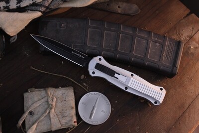 Benchmade 10th Anniversary Edition #3045 Infidel 3.9" D/A OTF Auto / Silver Aluminum / Black S30V ( Pre Owned )