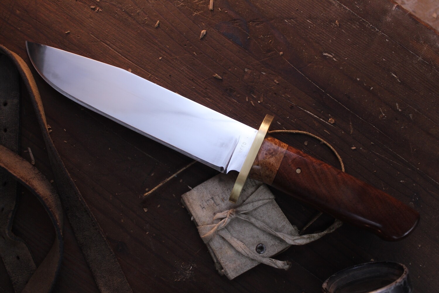 David Reed Taiga Fighter 7.5&quot; Fixed Bowie / Walnut With Maple Spacer &amp; Brass Double Guard / Satin D2