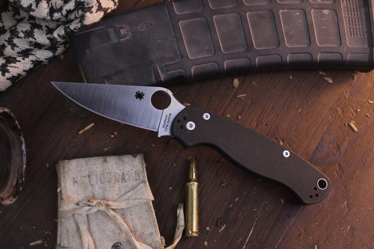 Spyderco Paramilitary 2 3.44&quot; Knife, Black G-10 / S45VN Satin Plain ( Pre Owned )