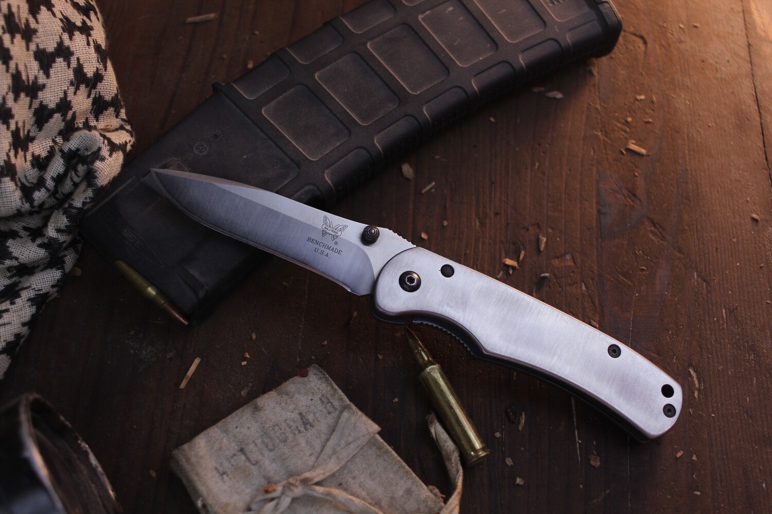 Benchmade Pinnacle 3.75&quot; Classic Frame Lock Knife / Polished Titanium / Satin ATS-34 (Pre-Owned)