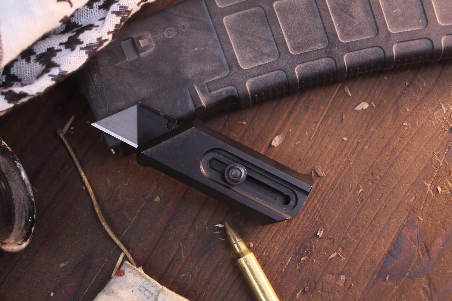 Ramon Chaves C.H.U.B. Razor Blade / Black Titanium / Replaceable Razor Blade ( Previously Owned )