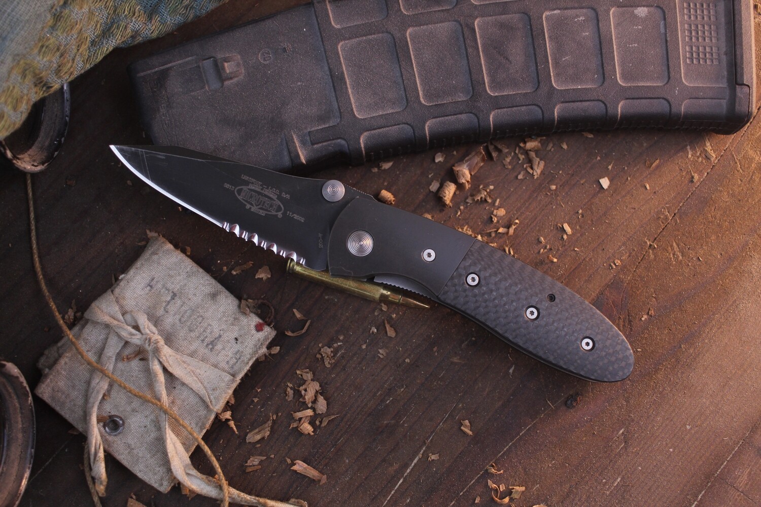 MIcrotech Lightfoot 3.5&quot; D/A Automatic Folder / Carbon Fiber / Serrated Green 20CV ( Pre Owned )