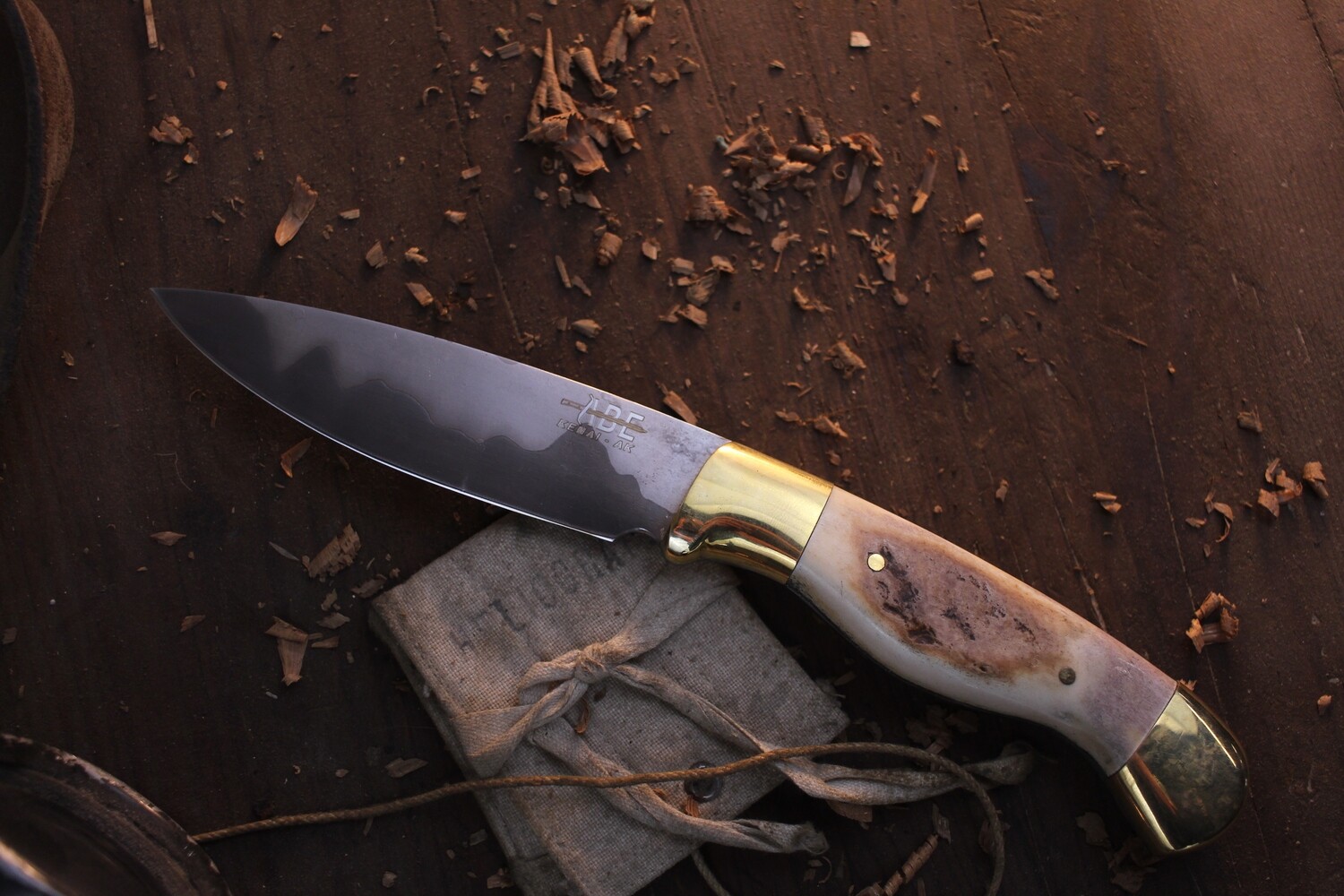 Abe Knives Large Moose 4.75&quot; Fixed Blade / Moose Antler &amp; Brass / L6 &amp; Mild Steel San Mai