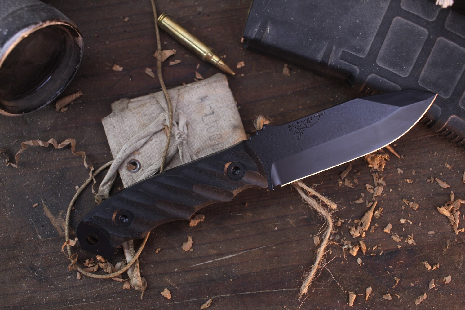 Half Face Blade Disaster Jr. 3.75” Fixed Blade / Black G-10 / Black Cerakote CPM Magnacut